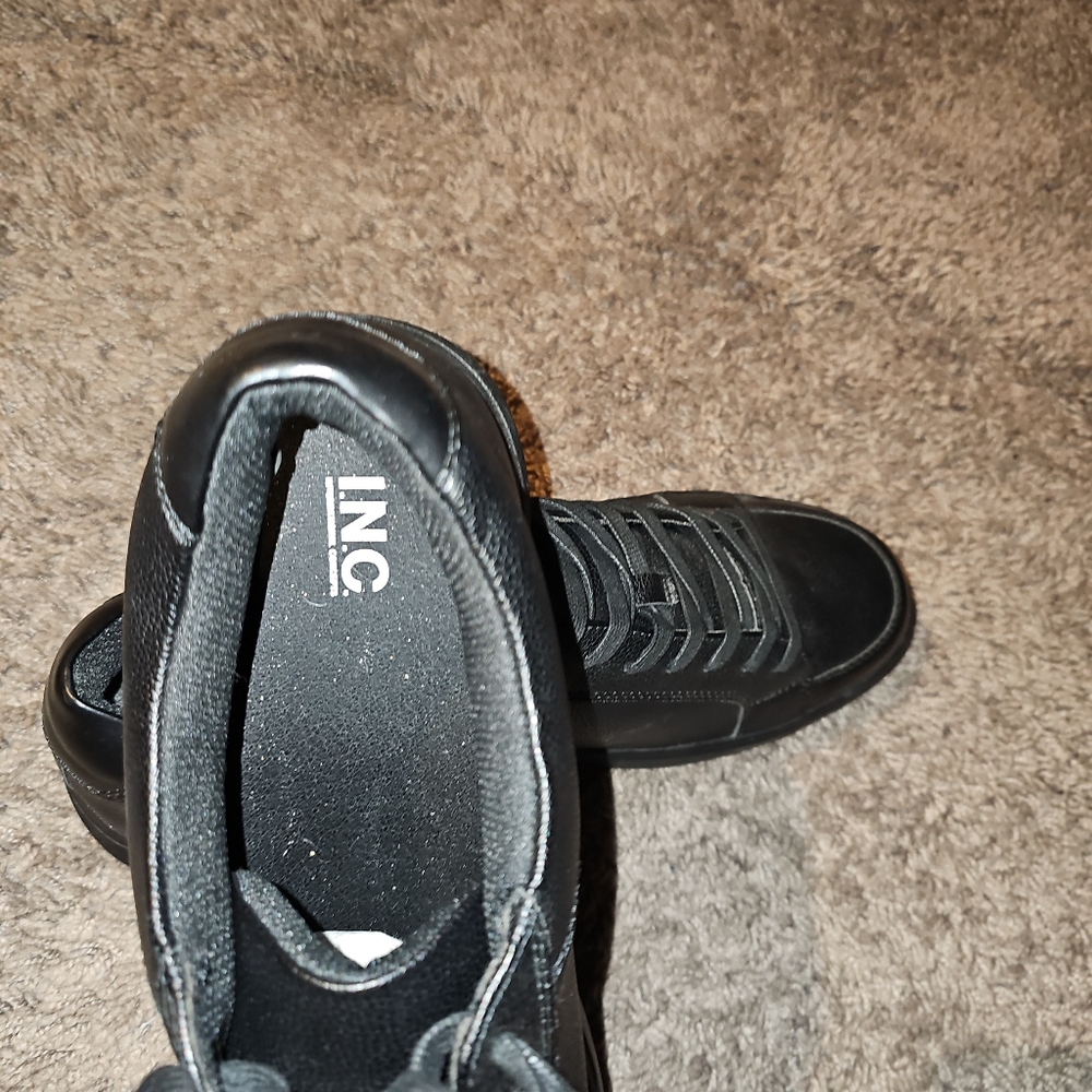 MENS SIZE 13 ALL BLACK LEATHER SHOES MADE BY INC INTERNATIONAL CONCEPTS